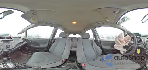 2013 Honda Fit z USA, uszkodzony, nr VIN JHMGE8H3XDC046872